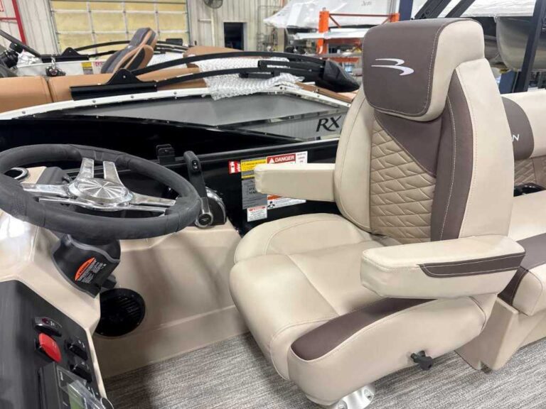 2026 Bennington 20SSR - SPS - Premium US-ETWS9915K526 [photo 15]